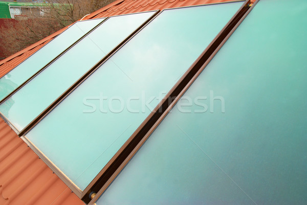 太陽 水 加熱 赤 家 屋根 ストックフォト © vapi