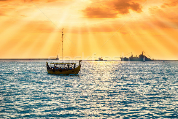 日落 藍色 海 船 美麗 橙 商業照片 © vapi