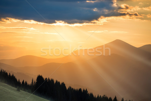 美しい 日没 山 劇的な 風景 太陽 ストックフォト © vapi