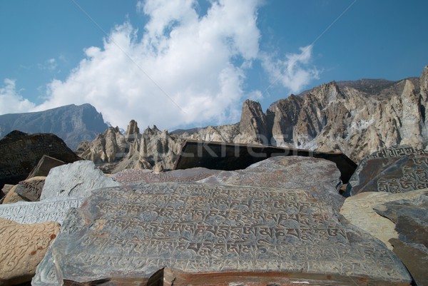Zdjęcia stock: Modlitwy · kamienie · góry · Błękitne · niebo · Nepal · niebo