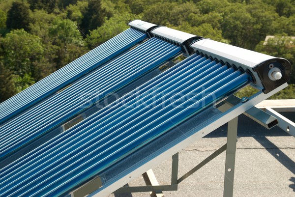 Vacío solar agua calefacción casa techo Foto stock © vapi