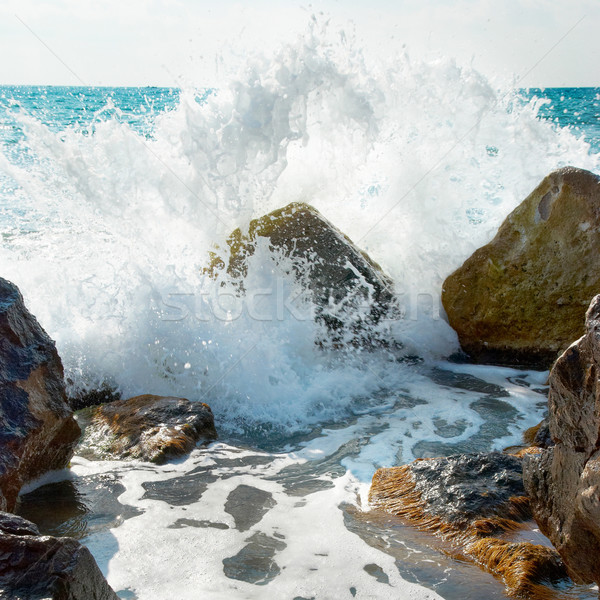 商业照片 石头 海 波 溅 sea big wave and splash over