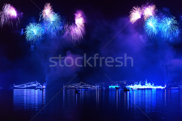 Colorato fuochi d'artificio blu nero cielo felice Foto d'archivio © vapi