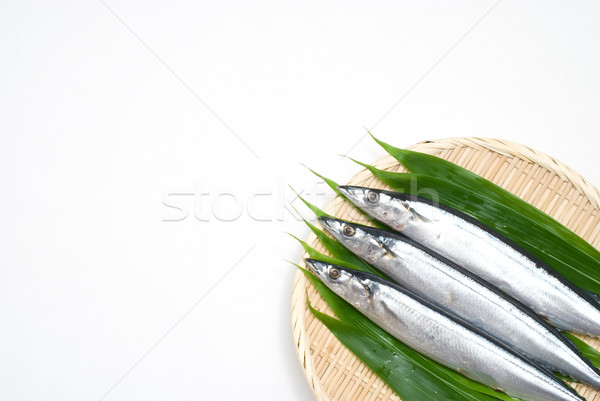 Trei peşte iarbă verde carne Imagine de stoc © varts
