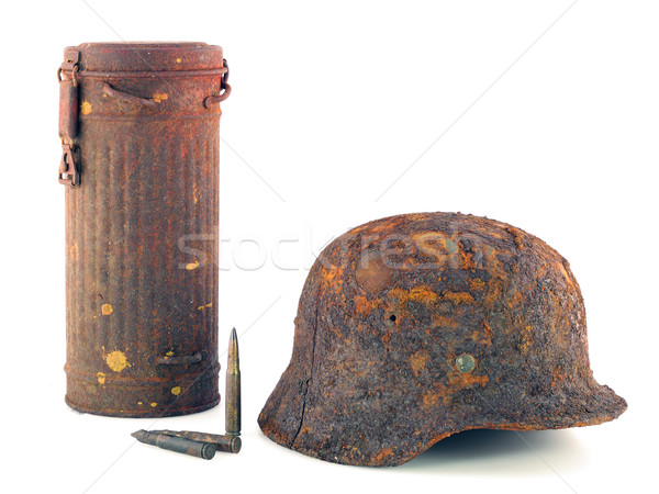 Kask konteyner gaz maskesi eski paslı asker Stok fotoğraf © vavlt