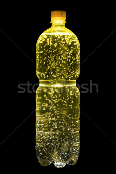 Gaz galben limonada plastic sticlă set Imagine de stoc © vavlt