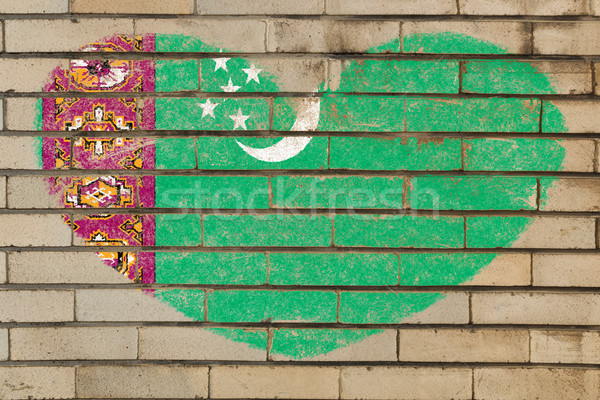 Kalp şekli bayrak Türkmenistan tuğla duvar kalp Stok fotoğraf © vepar5