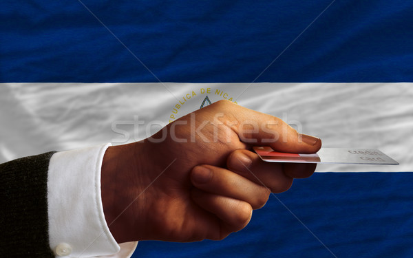 Acquisto carta di credito Nicaragua uomo fuori Foto d'archivio © vepar5