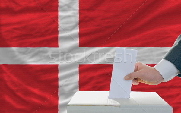 Férfi szavazás választások Dánia szavazócédula doboz Stock fotó © vepar5