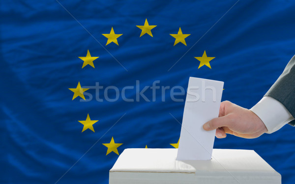 Homem votação eleições europa cédula caixa Foto stock © vepar5