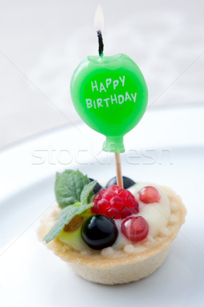 Anniversaire bougie fruits tarte joyeux anniversaire forme [[stock_photo]] © veralub