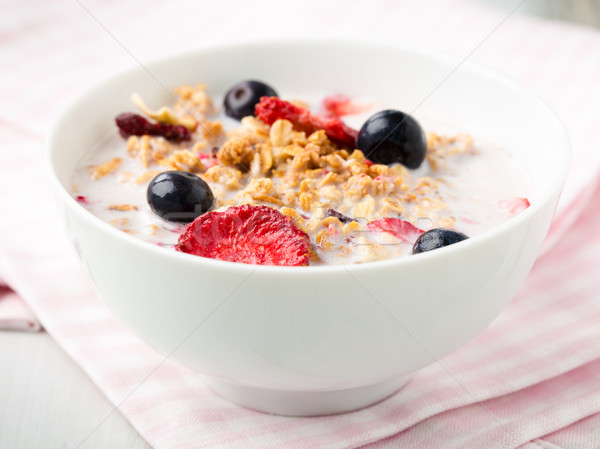 Porridge mit berries Stock photo © vertmedia