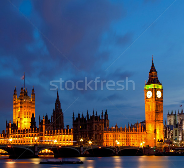 Panoramă Big Ben casă parlament râu tamisa Imagine de stoc © vichie81
