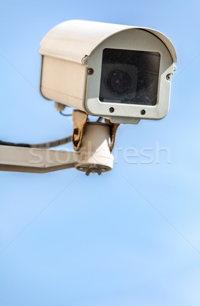 Cctv kamera biztonsági kamera kék ég égbolt televízió Stock fotó © vichie81
