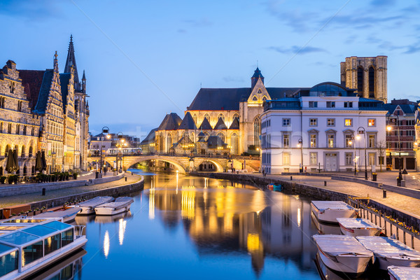 Belgia malowniczy średniowiecznej budynków rzeki miasta Zdjęcia stock © vichie81