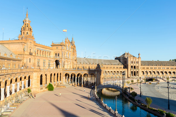 Foto stock: Espanhol · praça · água · edifício · cidade · castelo