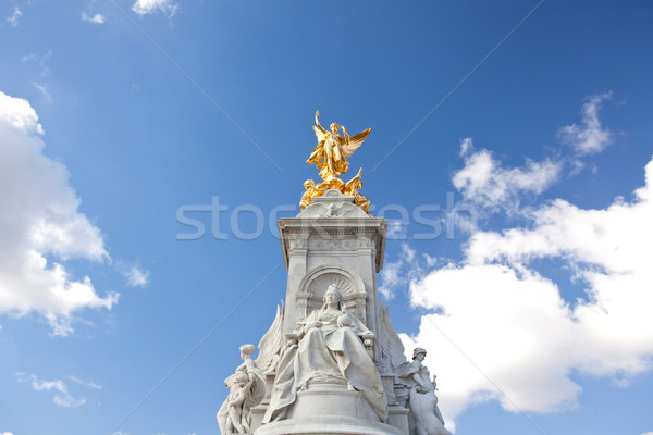építészet királynő szobor Buckingham palota London Anglia Stock fotó © vichie81