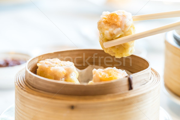Chinez dim sum mananca gătit prânz Imagine de stoc © vichie81