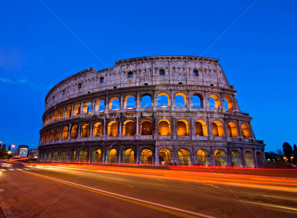 Coliseu Roma Itália noite crepúsculo metro Foto stock © vichie81