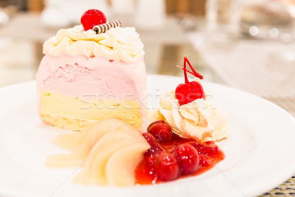 Ice cream cake Stock photo © vichie81