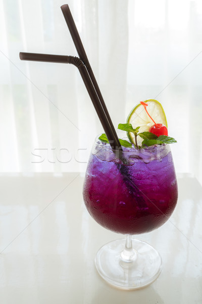 Cocktail mentă garnitura var cireş apă Imagine de stoc © vichie81