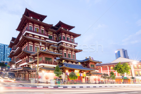 Singapour buddha dents temple architecture crépuscule Photo stock © vichie81