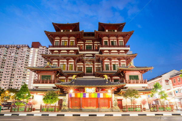 Singapore buddha tooth relic temple at dusk Stock photo © vichie81