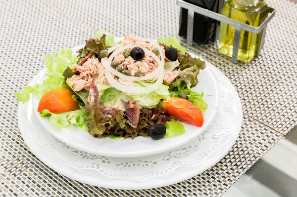 Thunfisch-Salat frischem Gemüse mediterrane Küche Restaurant grünen Abendessen Stock foto © vichie81