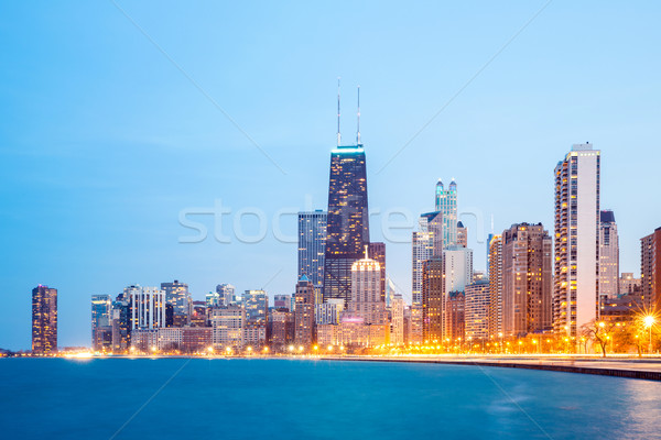 Imagine de stoc: Chicago · centrul · orasului · lac · Michigan · oraş · amurg