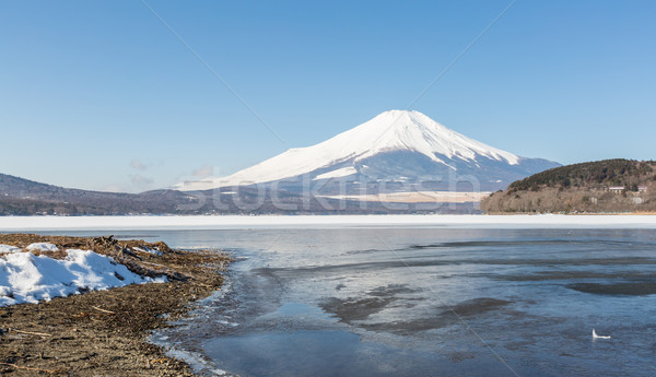 Mount Fuji eisgekühlt See Winter Schnee Berg Stock foto © vichie81