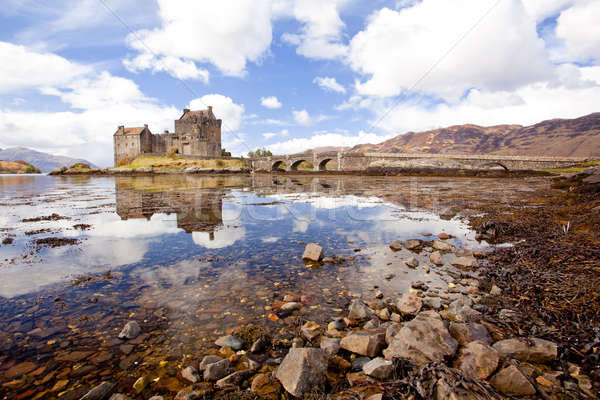 Zamek Szkocji refleksji niebo wody most Zdjęcia stock © vichie81