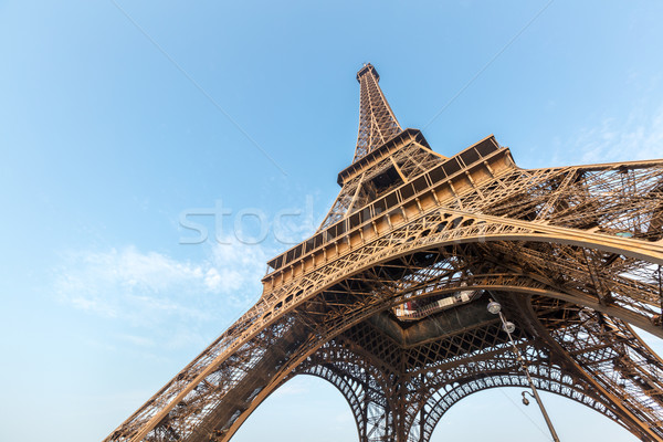 Wieża Eiffla Błękitne niebo Paryż Francja niebo budynku Zdjęcia stock © vichie81