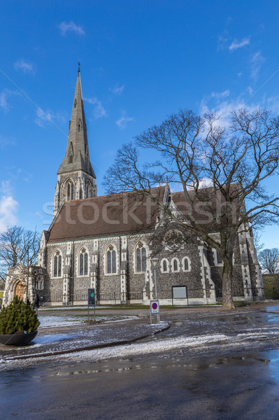 Iglesia edificio invierno estatua Europa religión Foto stock © vichie81