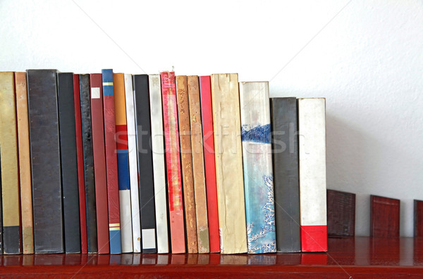 Libros estante para libros negocios madera retro Foto stock © vichie81