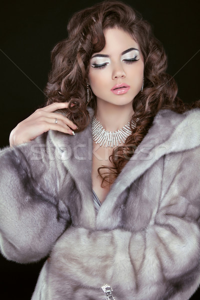 Beauté mode modèle fille bleu manteau de fourrure Photo stock © Victoria_Andreas