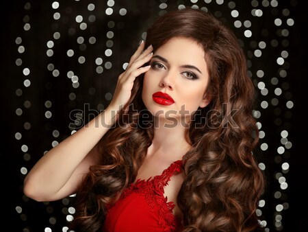 ékszerek gyönyörű barna hajú fiatal nő divat lány Stock fotó © Victoria_Andreas