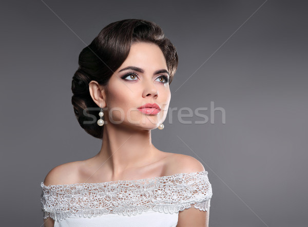Retro nő portré elegáns hölgy hajviselet gyöngyök Stock fotó © Victoria_Andreas