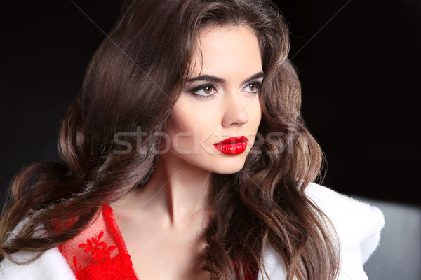 Piros ajkak smink gyönyörű barna hajú portré divat Stock fotó © Victoria_Andreas
