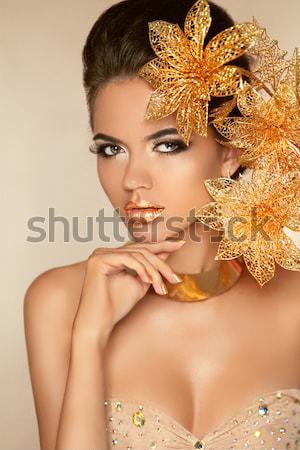 Stock foto: Mode · Schönheit · Mädchen · Porträt · isoliert · golden