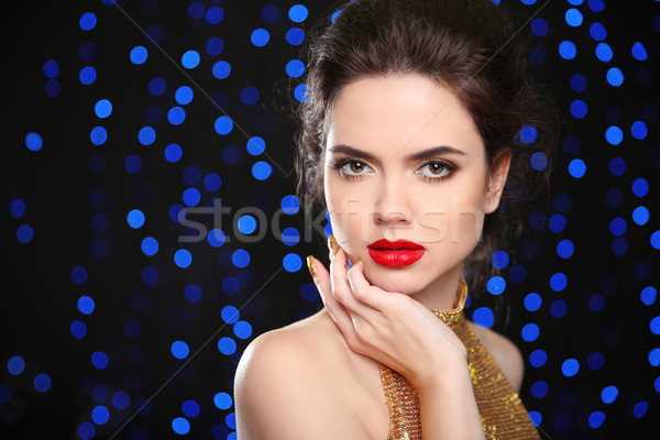 Hermosa morena mujer modelo labios rojos elegante Foto stock © Victoria_Andreas