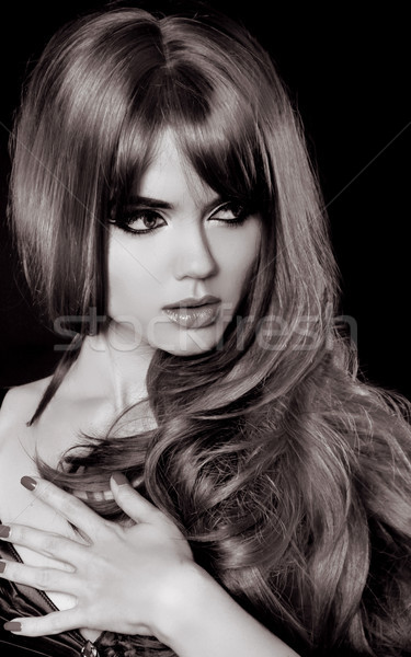 Portrait belle femme longtemps cheveux bouclés noir blanc noir [[stock_photo]] © Victoria_Andreas