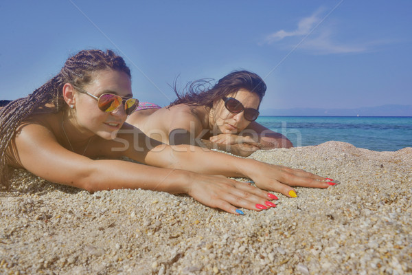 Deux belle femmes plage filles [[stock_photo]] © vilevi