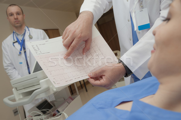 Kardiogram szpitala lekarza normalny bicie serca Zdjęcia stock © vilevi