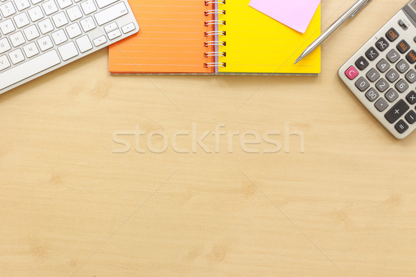 Download Mesa De Madeira Topo Ver Local De Trabalho Mesa De Escritorio Foto Stock C Vinnstock 8755506 Stockfresh PSD Mockup Templates