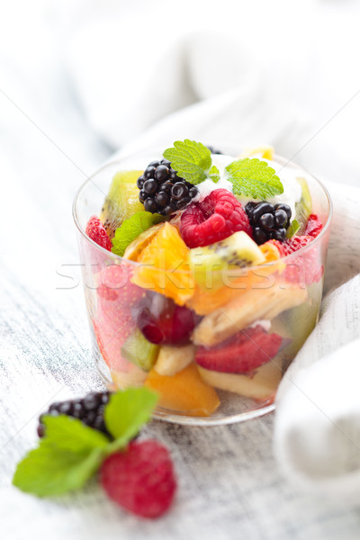 Foto stock: Saludable · ensalada · de · fruta · crema · menta · gafas · alimentos