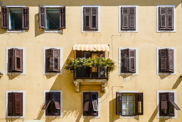 Windows muri città vecchia Croazia costa Europa Foto d'archivio © vlaru