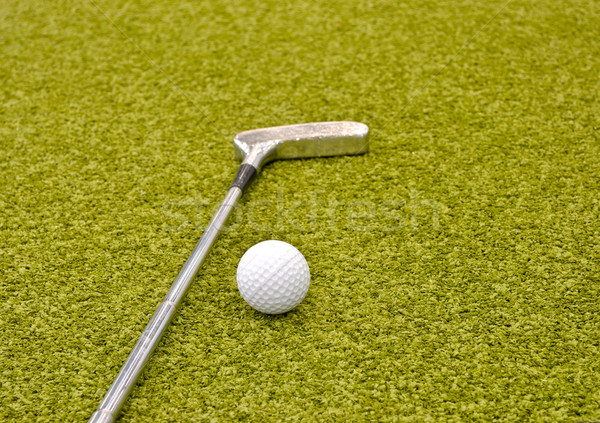 商业照片: 迷你    高尔夫球    室内    家庭    女孩 / mini golf