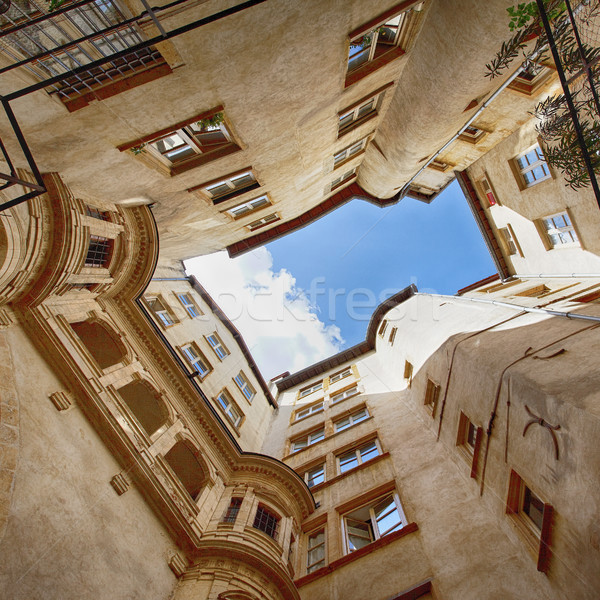 Antigo edifício Lyon cidade França edifício chuva Foto stock © vwalakte
