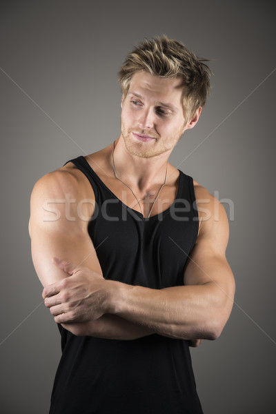 Stock foto: Blond · schöner · Mann · schwarz · Shirt · Porträt · gut · aussehend