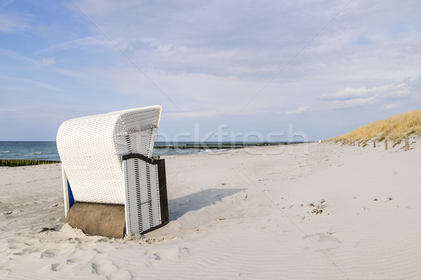 Stock fotó: Napozószék · Balti-tenger · kép · tengerpart · dűne · fű